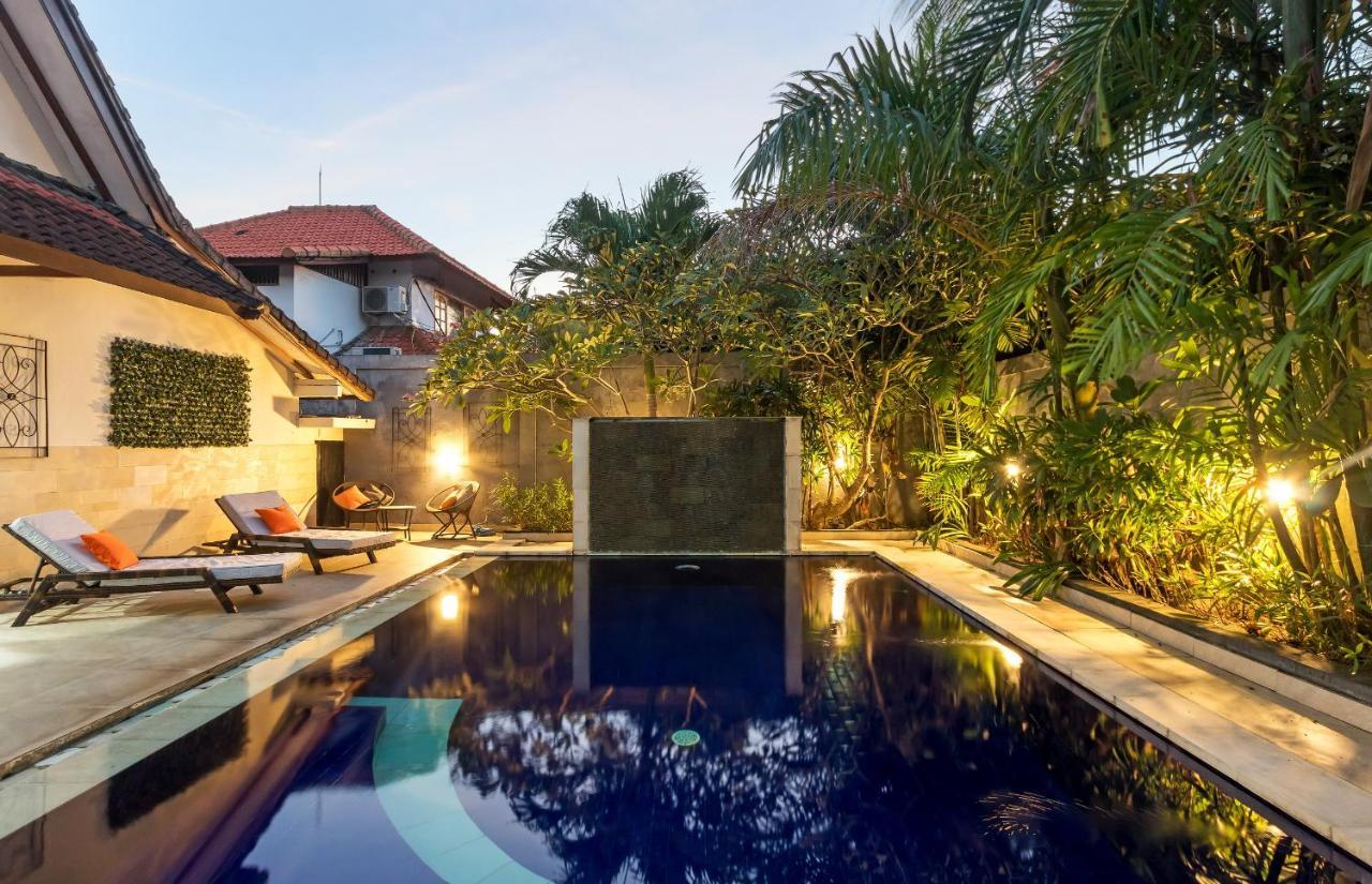 Villa Yati 塞米亚克 外观 照片